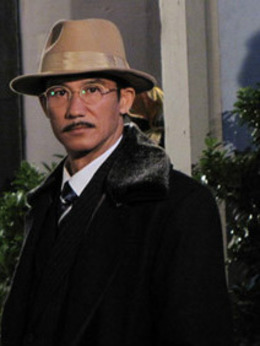 秋霜劇情介紹_劇情家