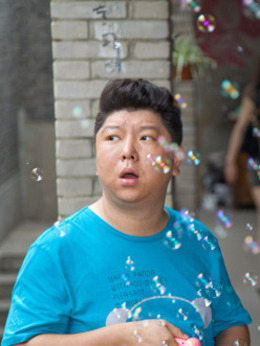 裸嫁時(shí)代劇情介紹_劇情家