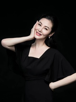 藍(lán)色妖姬劇情介紹_劇情家