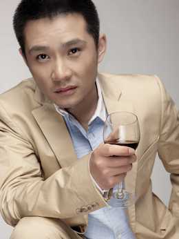 戰虎口劇情介紹_劇情家